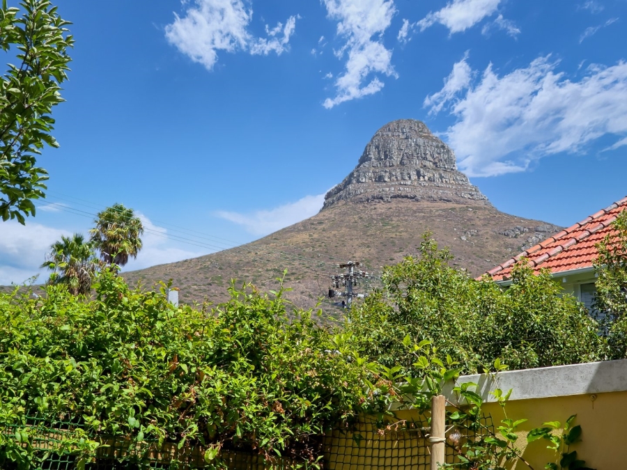 5 Bedroom Property for Sale in Fresnaye Western Cape